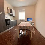 Monte Cimone Apartament Brescia